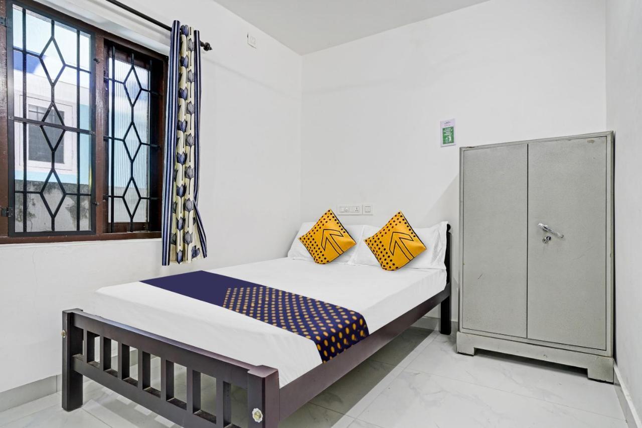Spot On Blissful Villa Kochi Εξωτερικό φωτογραφία