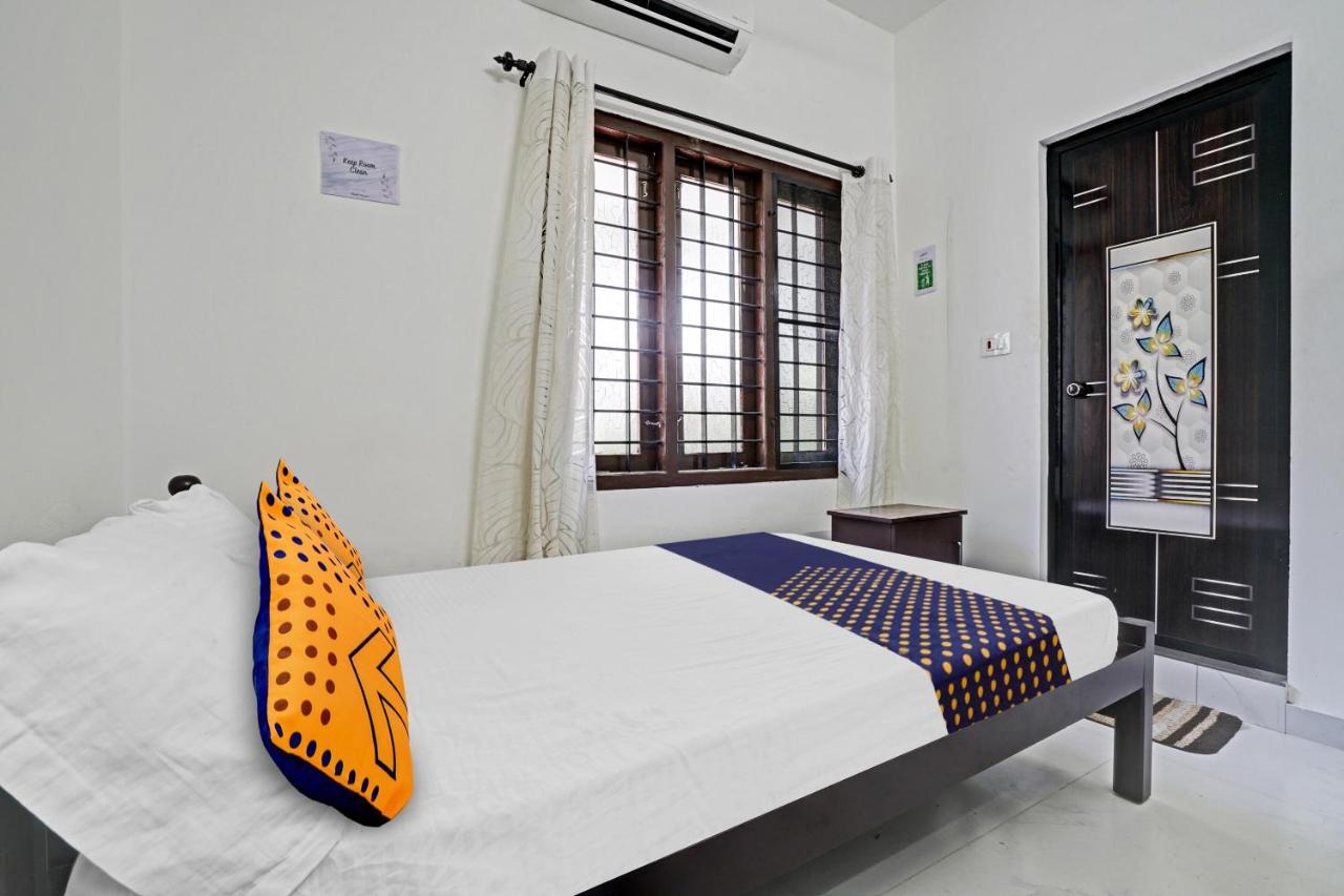 Spot On Blissful Villa Kochi Εξωτερικό φωτογραφία